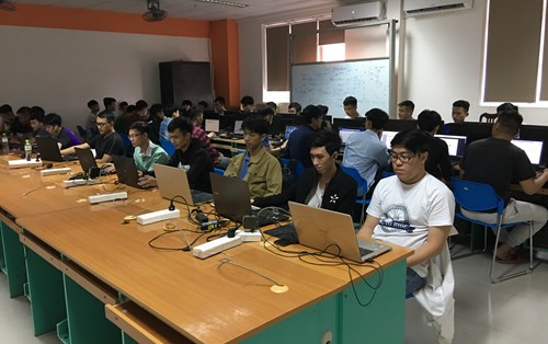 Sinh viên khoa CNTT khóa 2017 tham gia thực tập nghề nghiệp lần 1